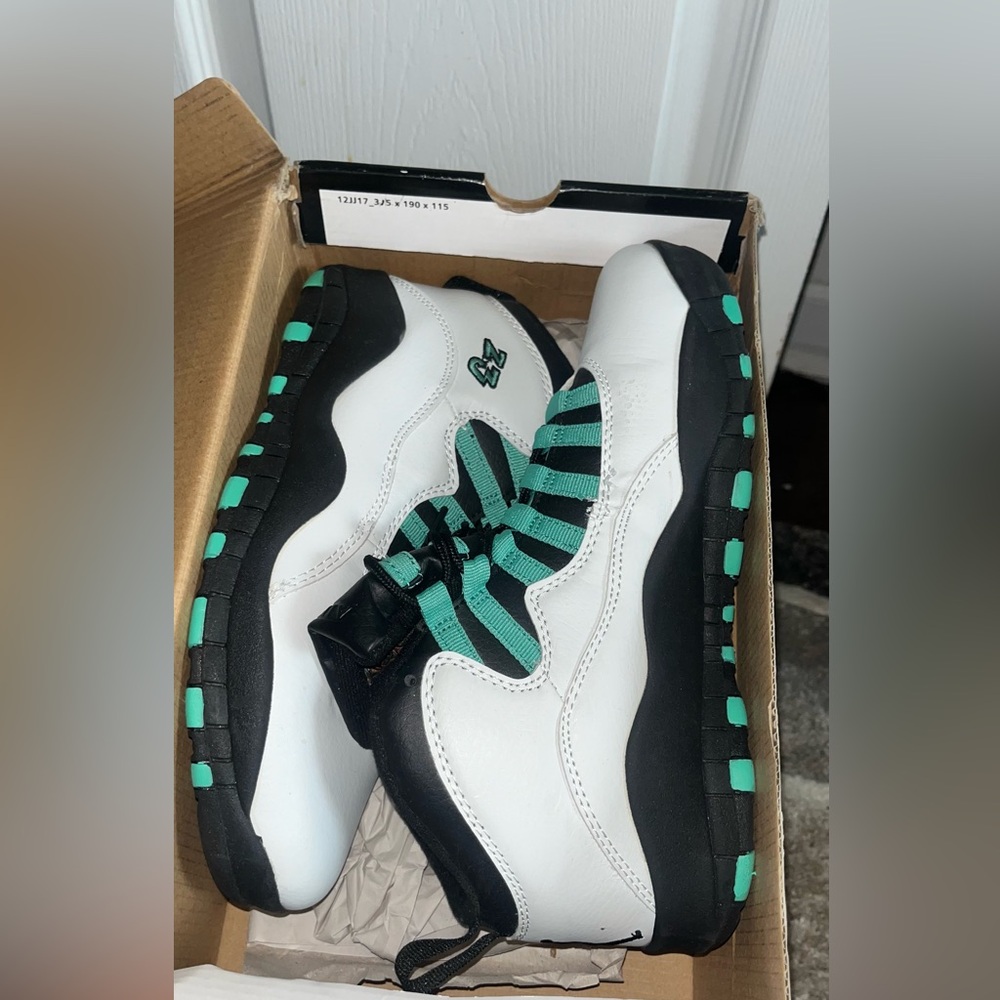 7.5 AIR JORDAN 10 never worn
